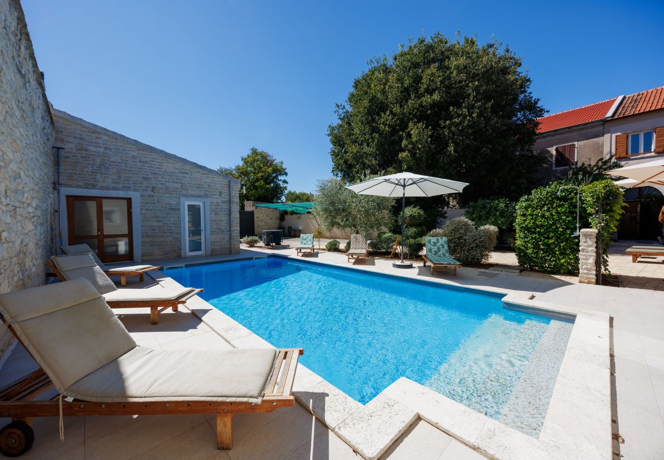 Casa en Smilcic - Authentic Villa Granar