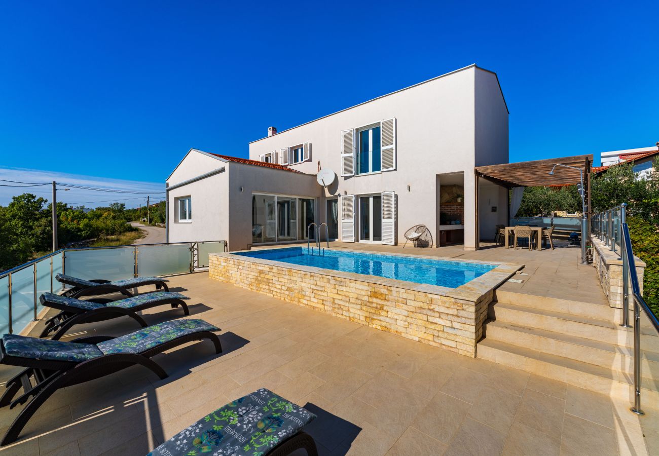 Maison à Maslenica - Sea view Villa Anpero