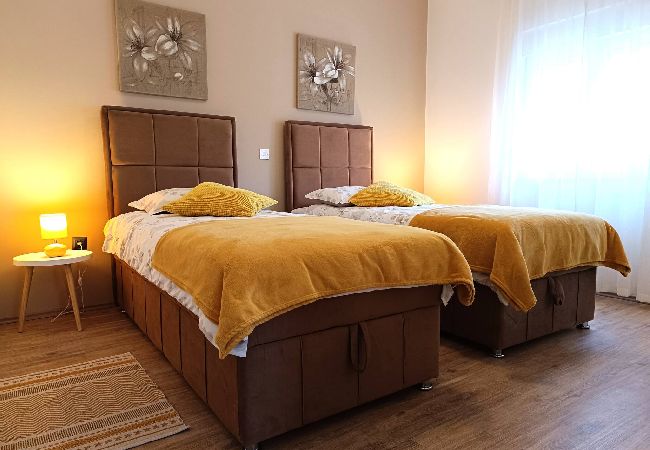 Maison à Škabrnja - Holiday home Barba Maison à Škabrnja - Holiday home Barba