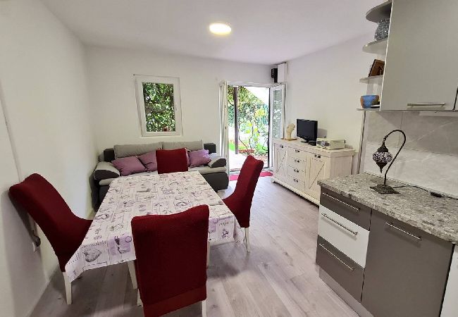Maison à Šibenik - Beach house Franka Maison à Šibenik - Beach house Franka