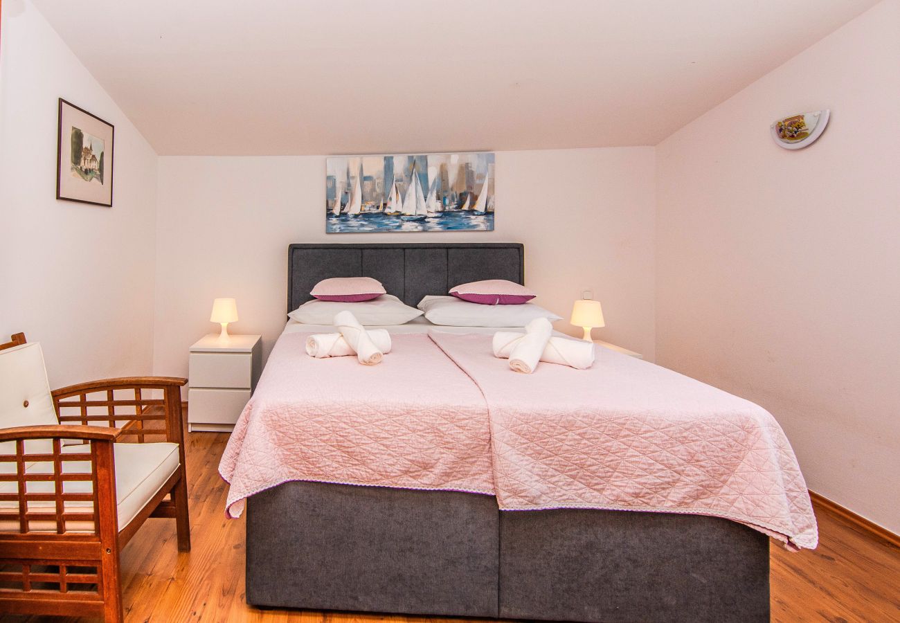 Maison à Maslenica - Sea view Villa Danica