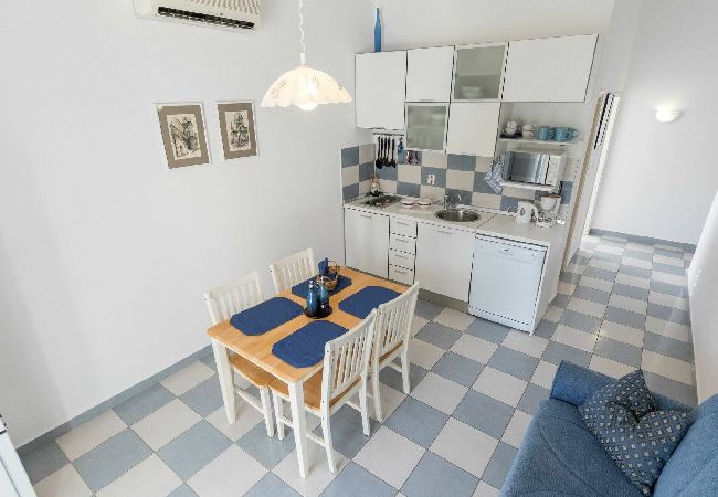 Appartement à Šibenik - Beach apartment Jadrija Appartement à Šibenik - Beach apartment Jadrija