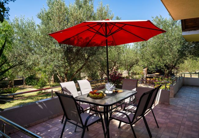 Maison à Krkovic - Holiday home Olive Garden Maison à Krkovic - Holiday home Olive Garden