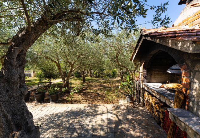 Maison à Krkovic - Holiday home Olive Garden Maison à Krkovic - Holiday home Olive Garden