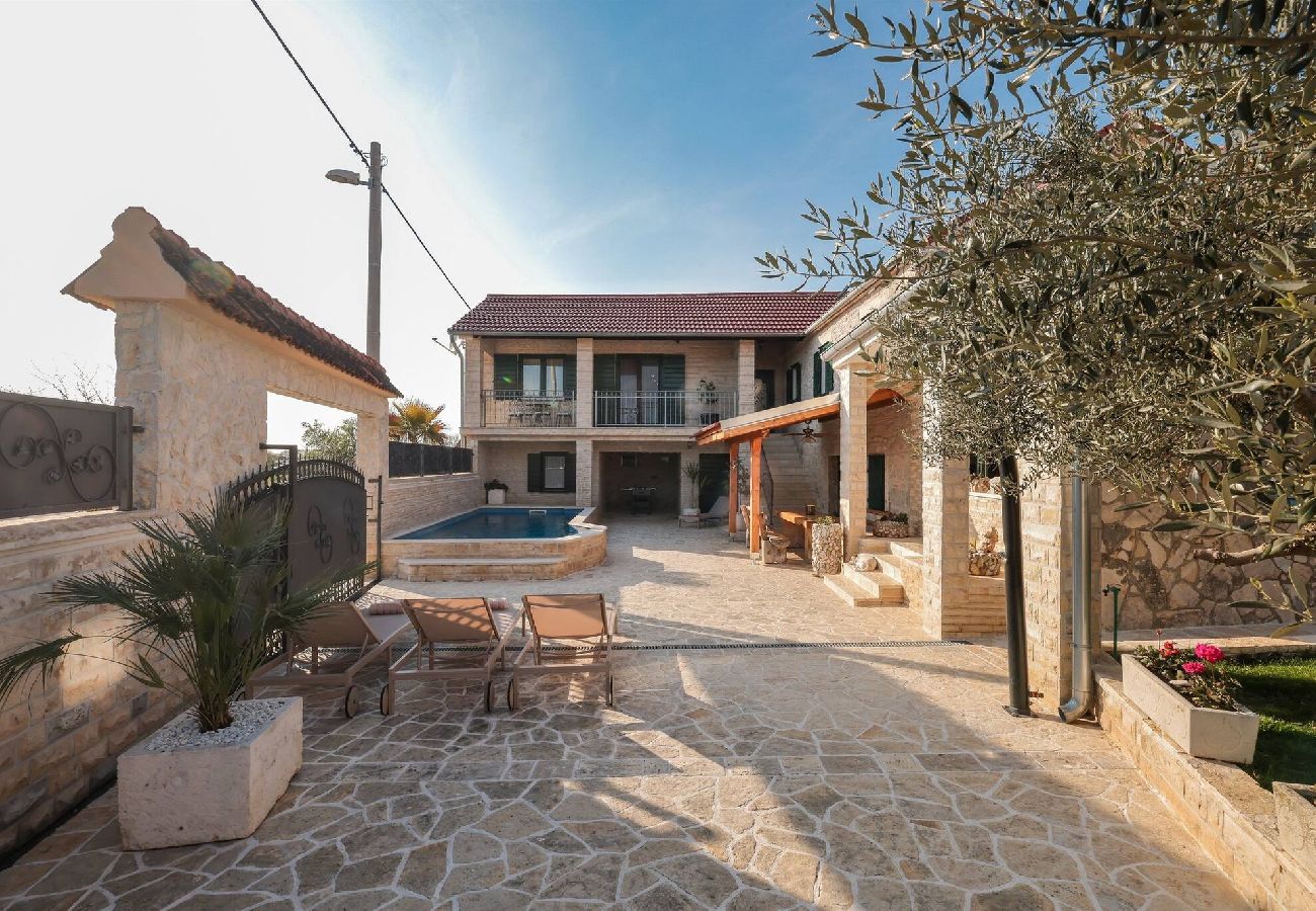 Villa à Gornje Ceranje - Authentic Villa Vita