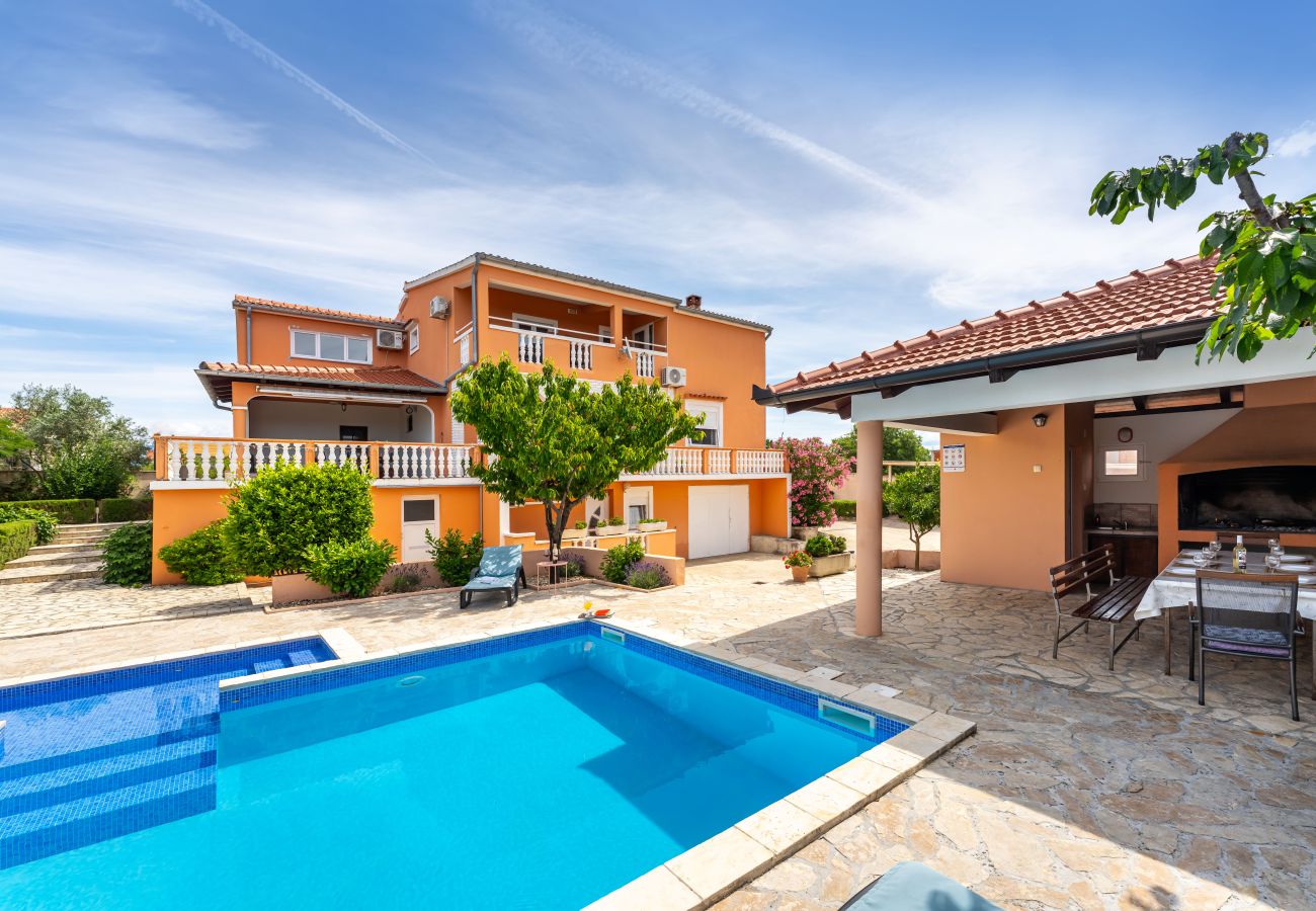 Maison à Visocane - Apartment Visocane with private pool