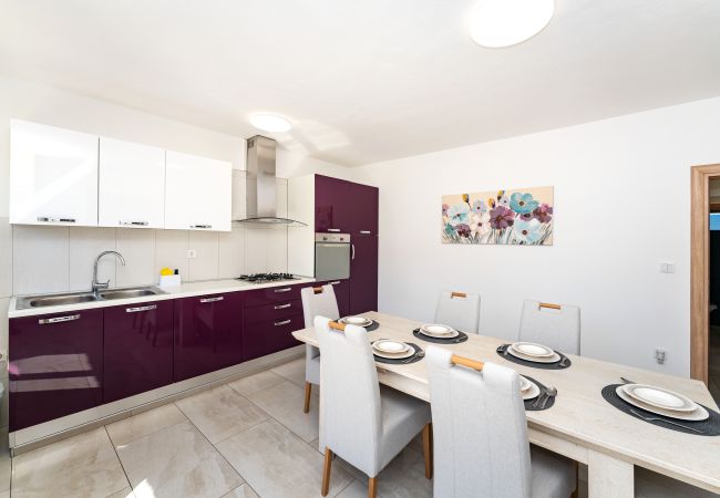 Maison à Vodice - Holiday home Briscola Maison à Vodice - Holiday home Briscola