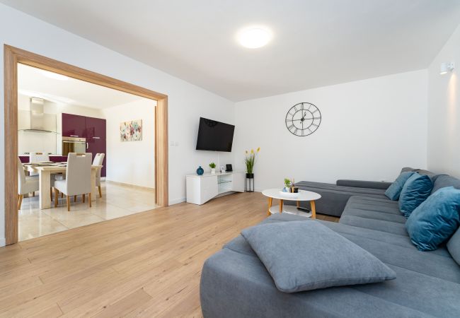 Maison à Vodice - Holiday home Briscola Maison à Vodice - Holiday home Briscola