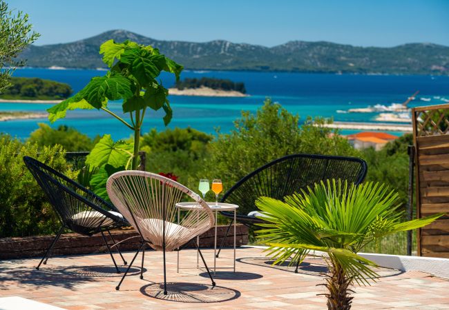 Maison à Pakoštane - Sea view Villa Tonka Maison à Pakoštane - Sea view Villa Tonka