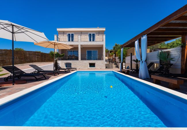Maison à Pakoštane - Sea view Villa Tonka Maison à Pakoštane - Sea view Villa Tonka