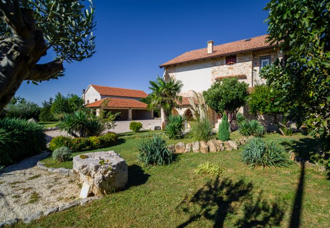 Maison à Vodice - Villa Olea with private heated pool Maison à Vodice - Villa Olea with private heated pool