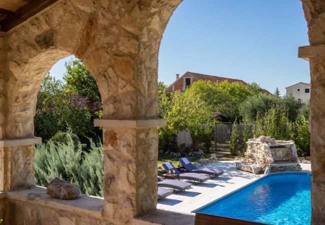 Maison à Vodice - Villa Olea with private heated pool Maison à Vodice - Villa Olea with private heated pool