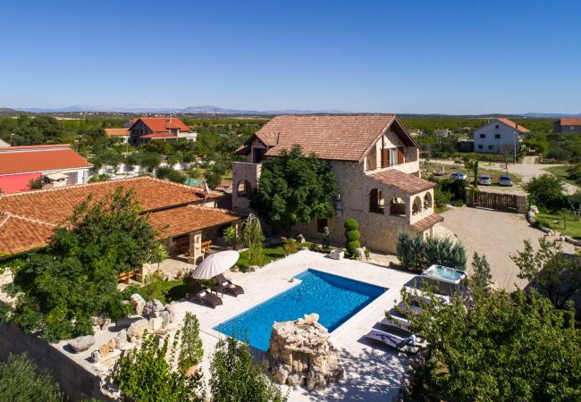 Maison à Vodice - Villa Olea with private heated pool Maison à Vodice - Villa Olea with private heated pool