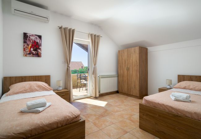 Maison à Vodice - Villa Olea with private heated pool Maison à Vodice - Villa Olea with private heated pool