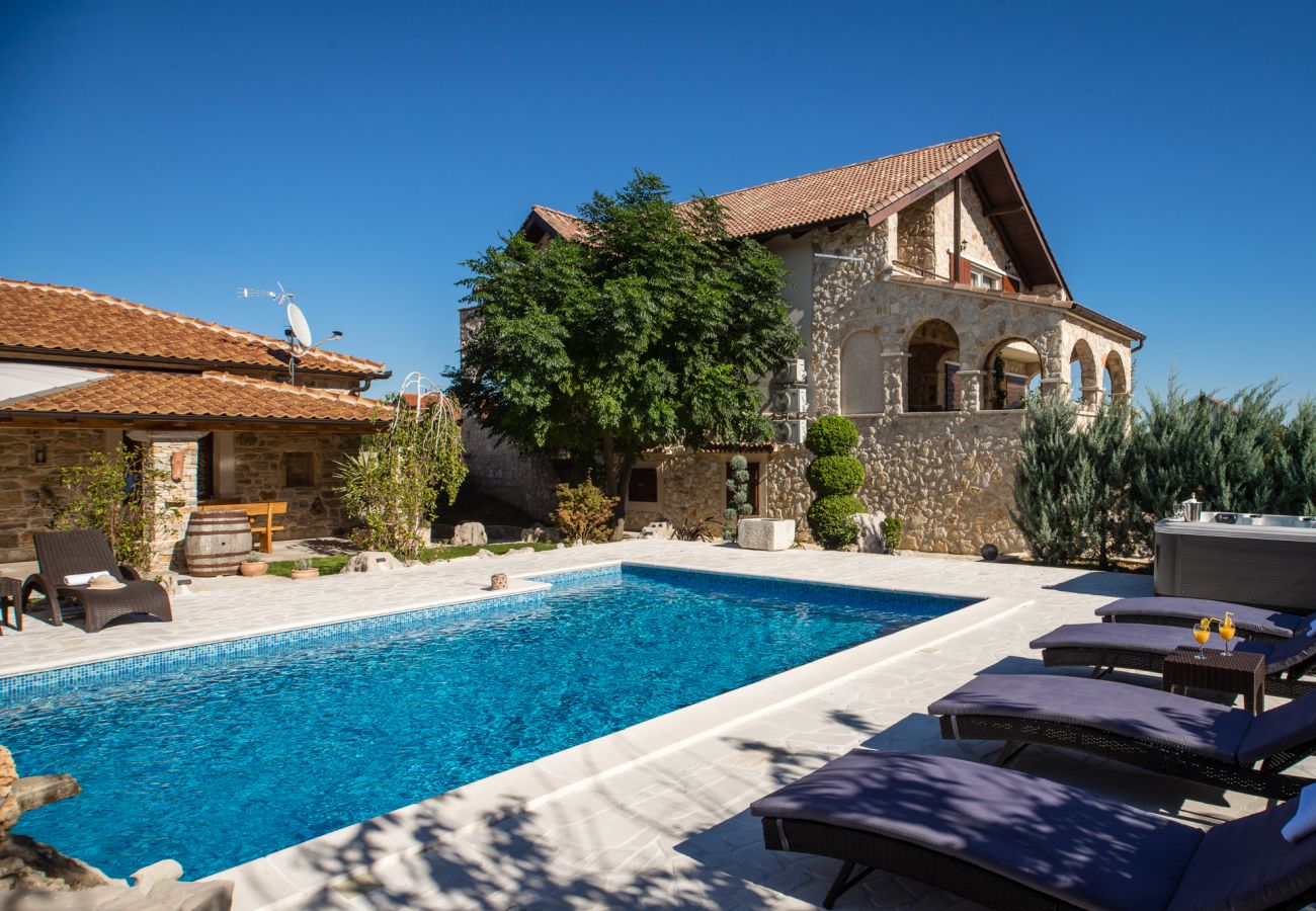 Villa à Cista Velika - Villa Olea with private heated pool