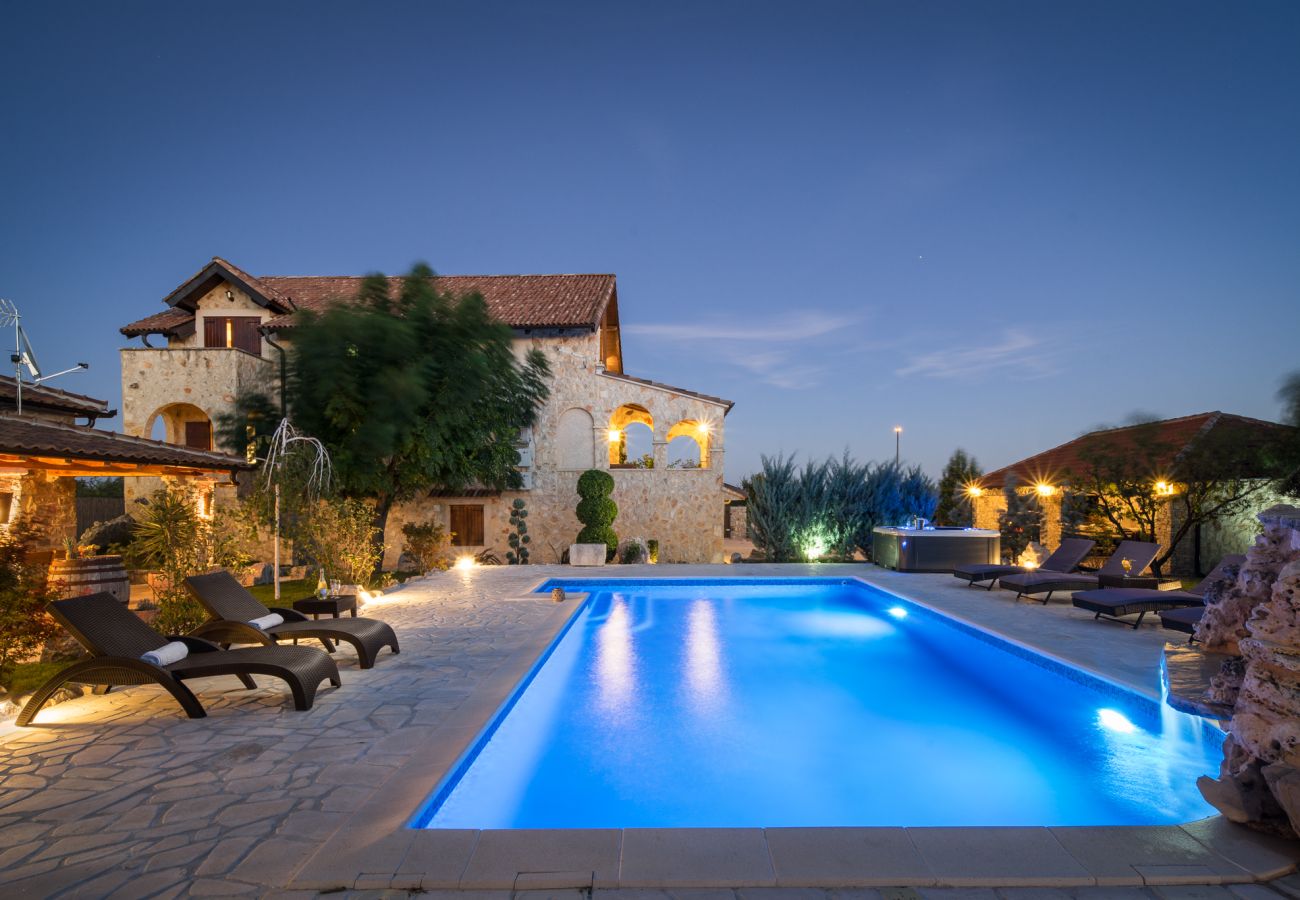 Villa à Cista Velika - Villa Olea with private heated pool