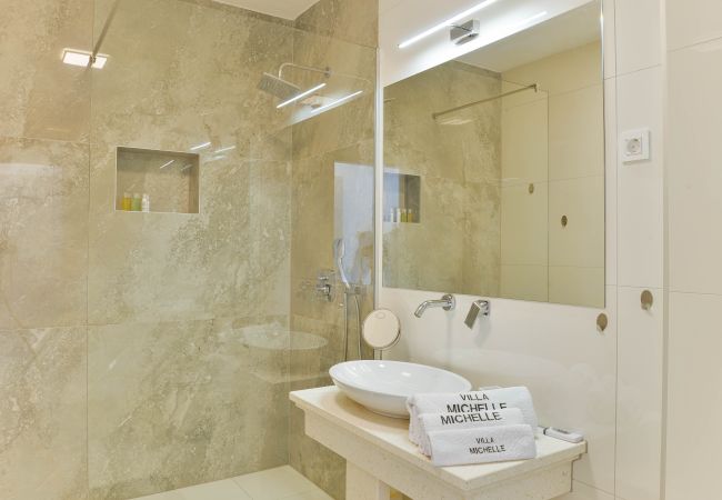 Maison à Maslenica - Luxury villa Michelle Maison à Maslenica - Luxury villa Michelle