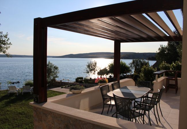 Maison à Maslenica - Beach house Nikola Maison à Maslenica - Beach house Nikola