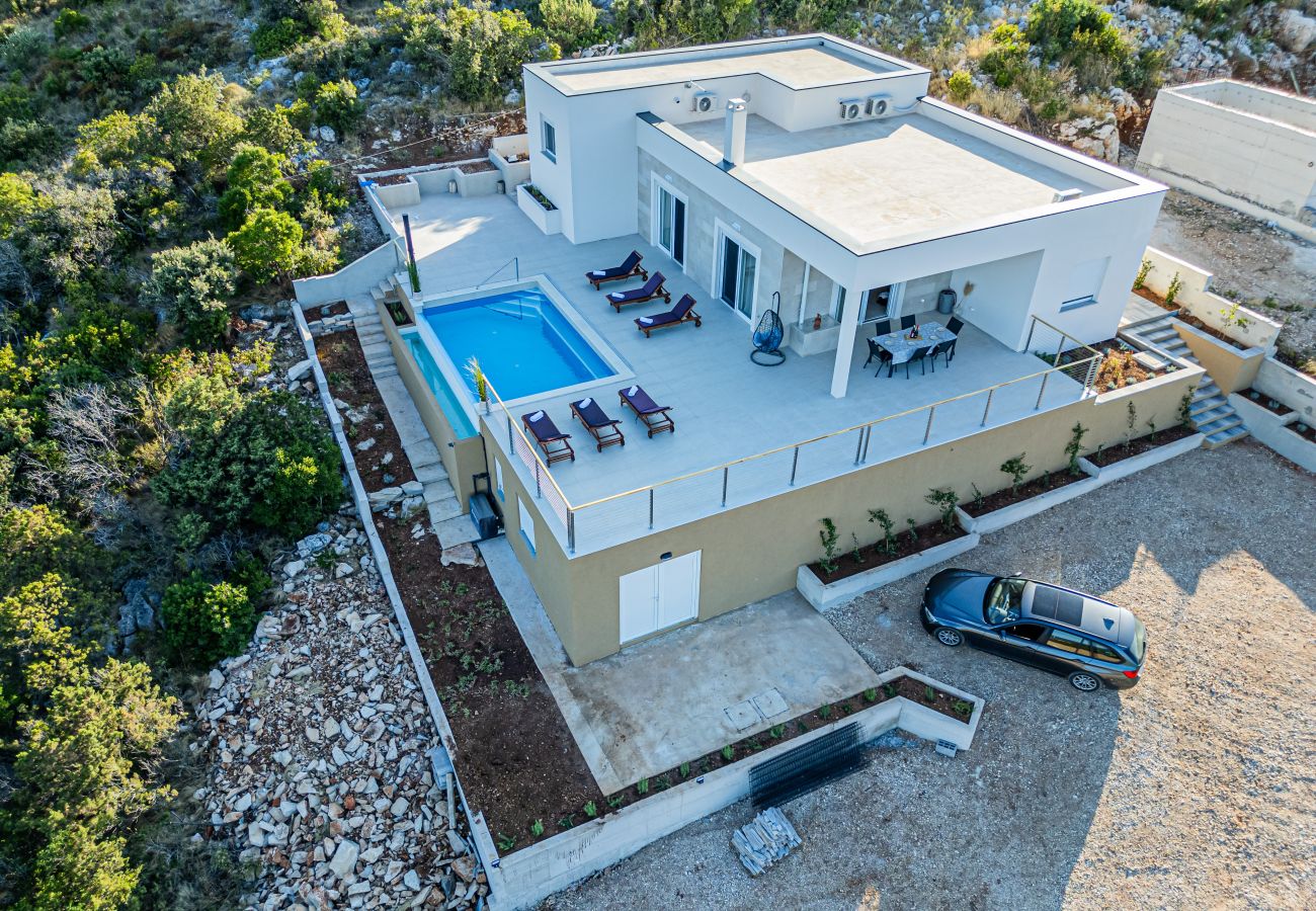 Maison à Zaglav - Sea view Villa Belvedir