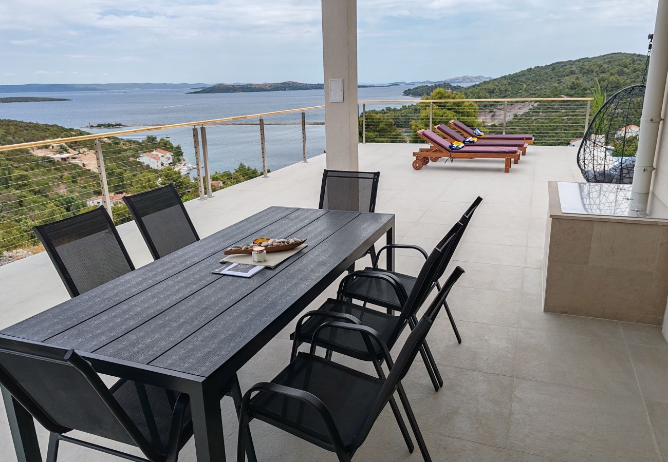 Maison à Zaglav - Sea view Villa Belvedir