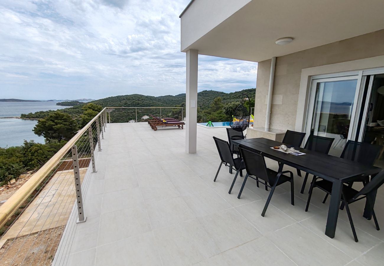 Maison à Zaglav - Sea view Villa Belvedir