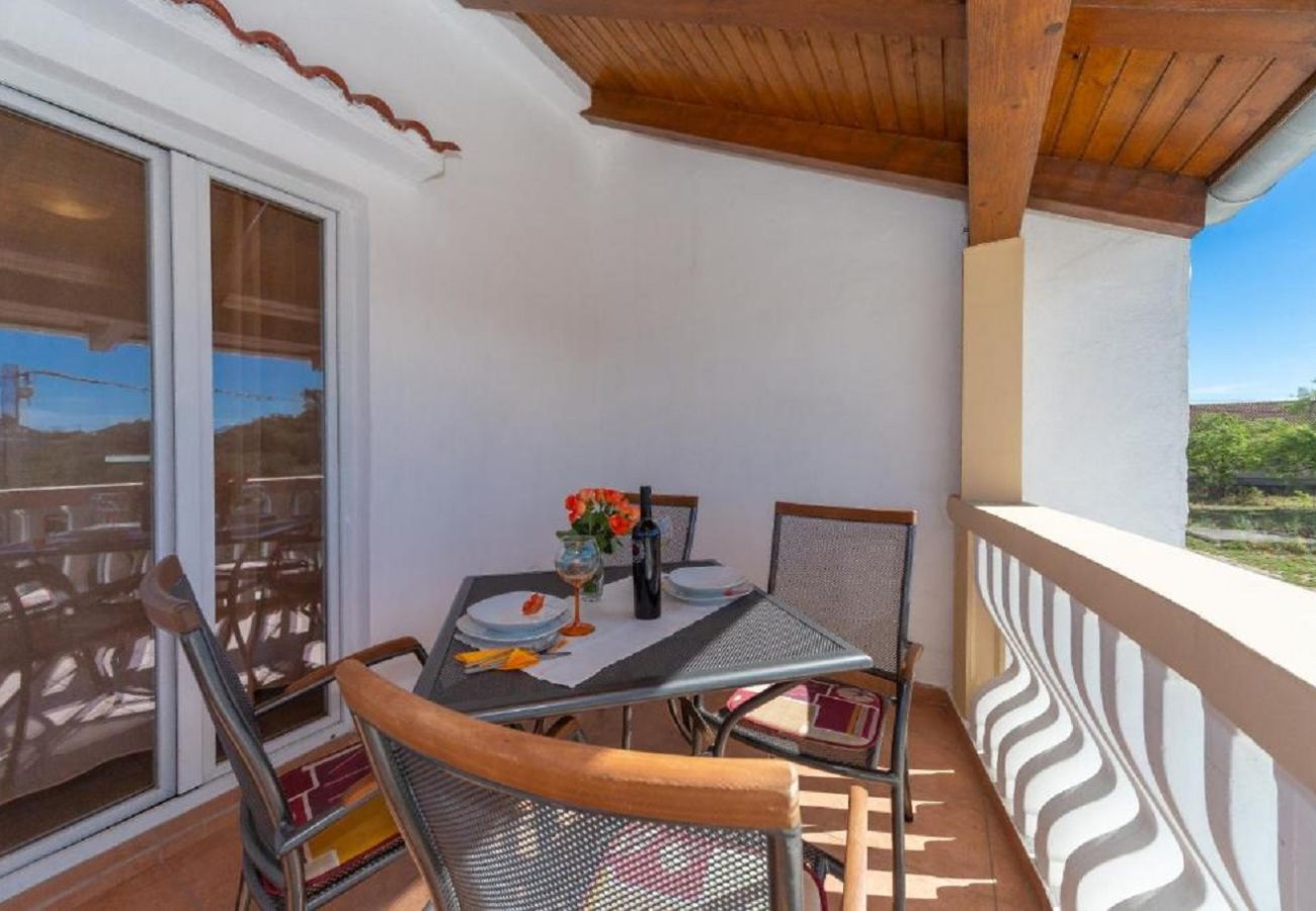 Appartement à Biograd na moru - Apartman DaDa 2 with shared pool