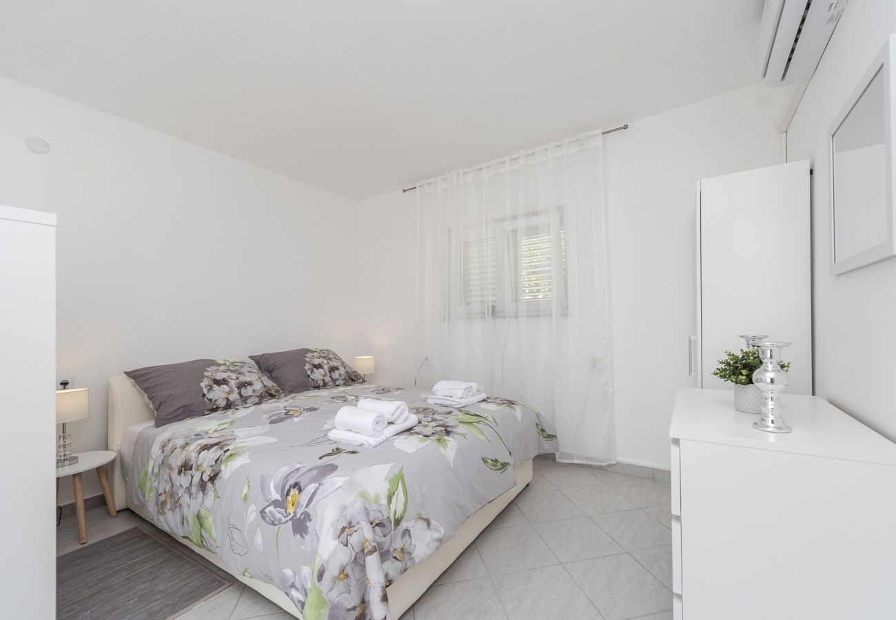 Maison à Maslenica - Beachfront villa Maslenica