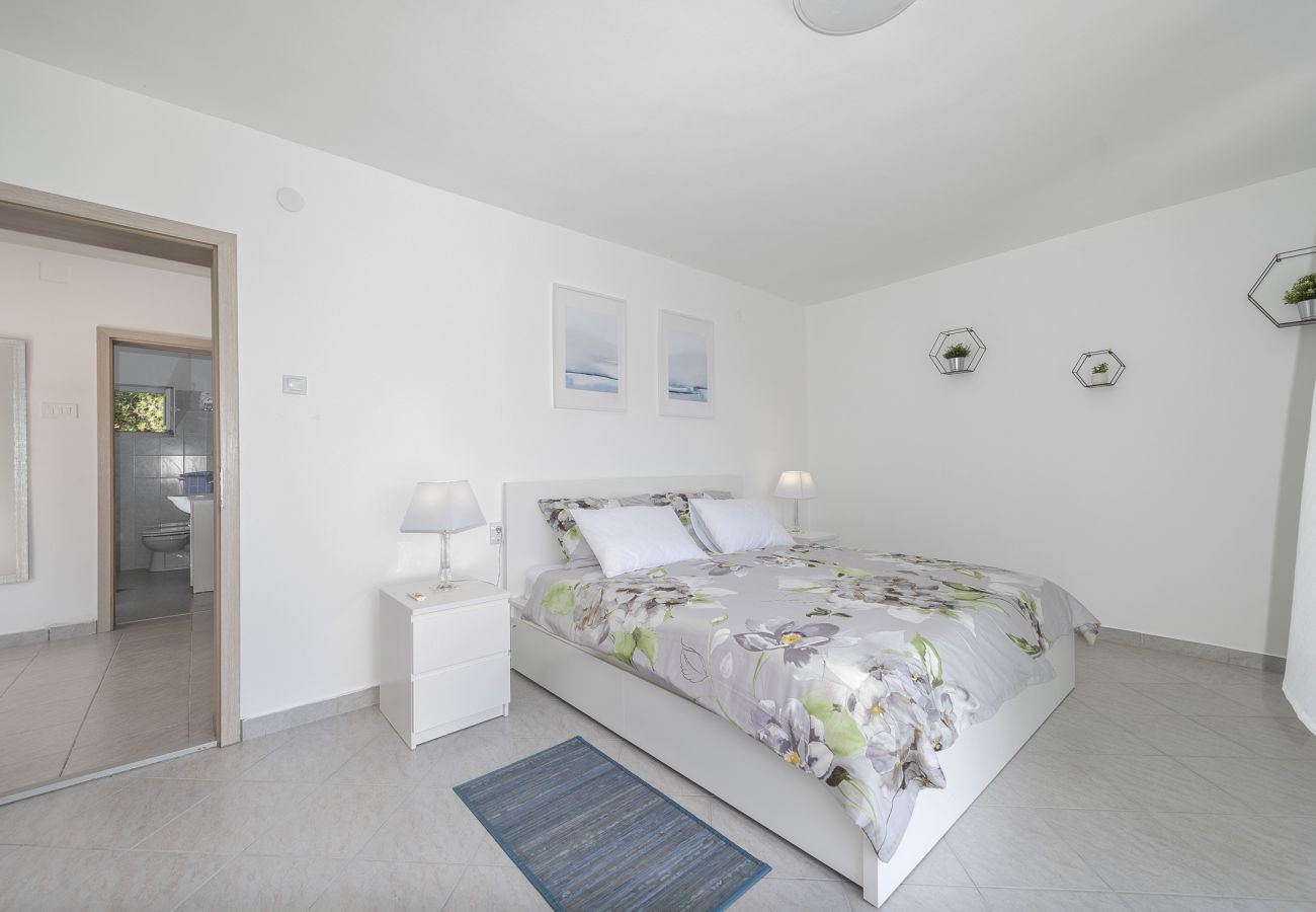 Maison à Maslenica - Beachfront villa Maslenica