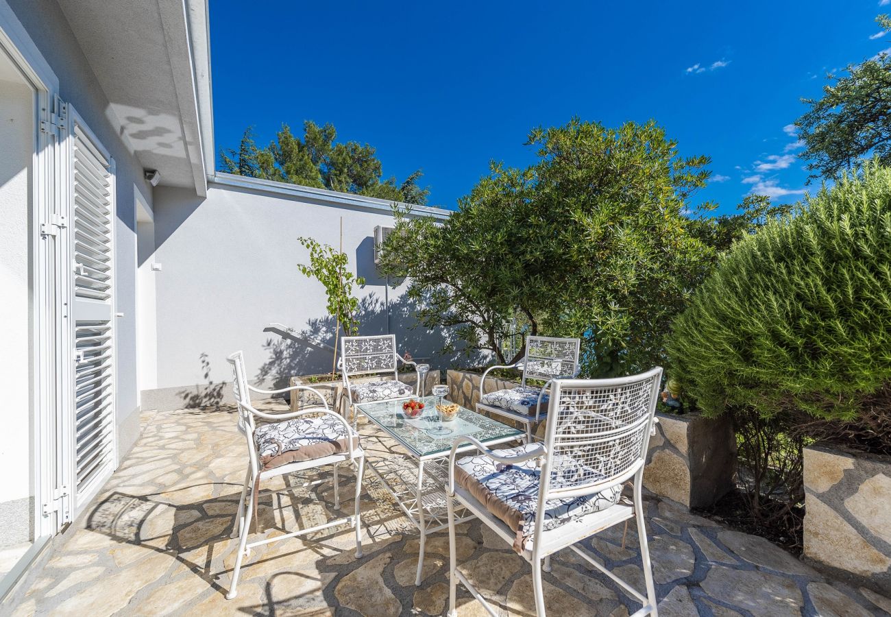 Maison à Maslenica - Beachfront villa Maslenica