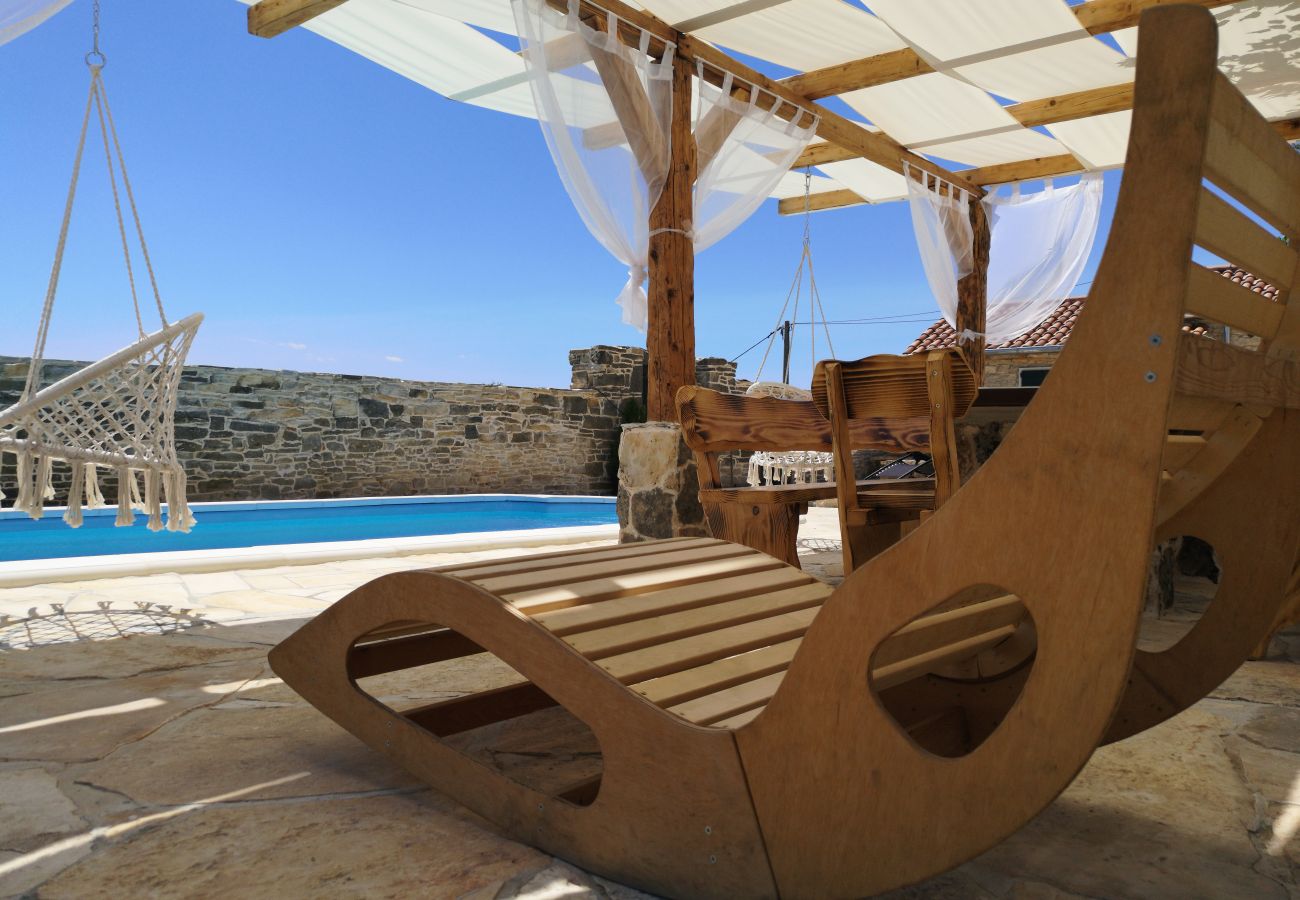 Maison à Kula Atlagic - Hilltop Paradise with private pool