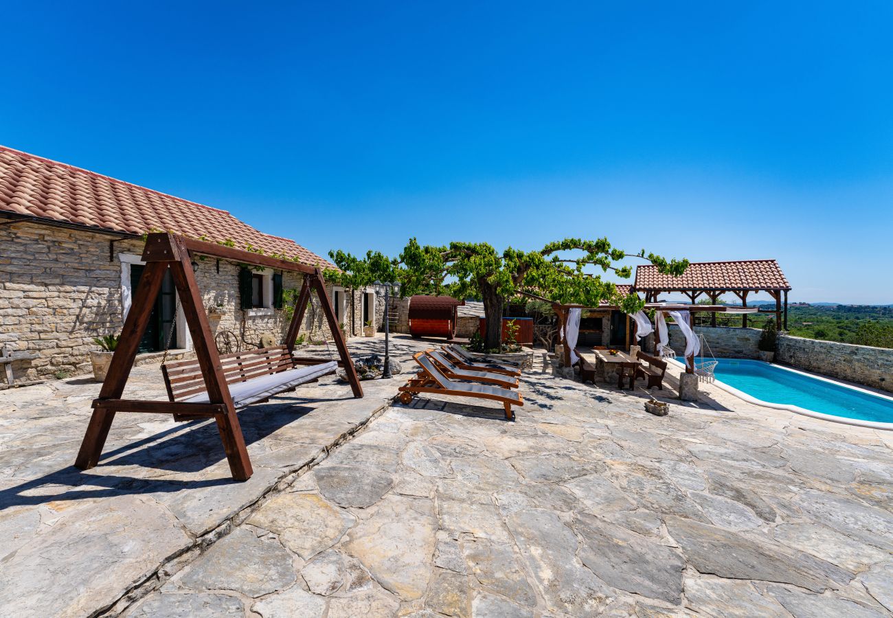 Maison à Kula Atlagic - Villa Hilltop Paradise