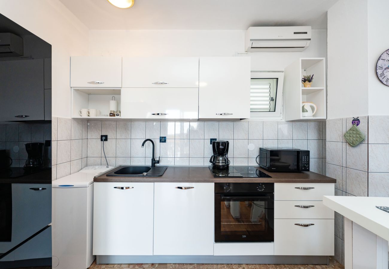 Appartement à Galovac - Apartment Galleli with private pool