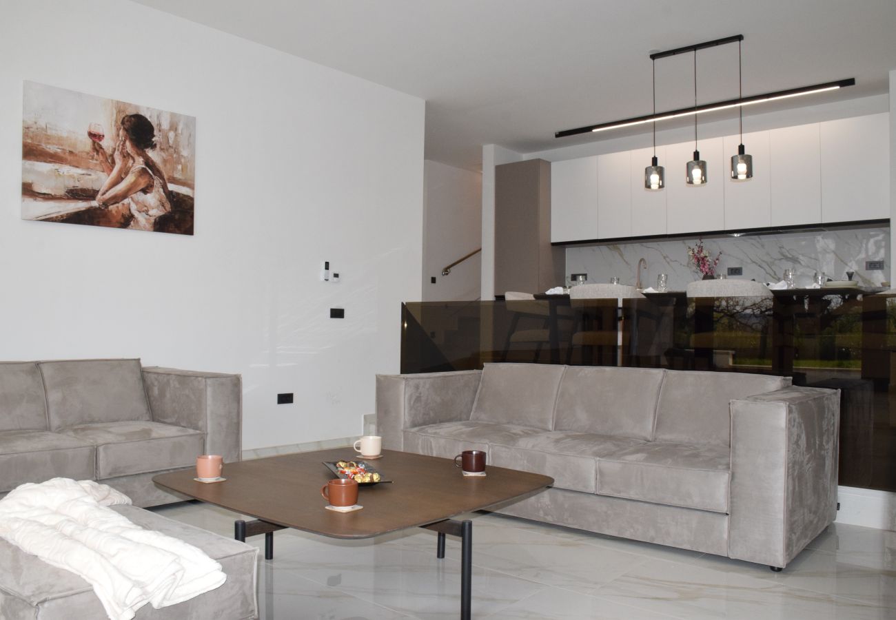 Appartement à Starigrad - Apartment Senti with shared pool