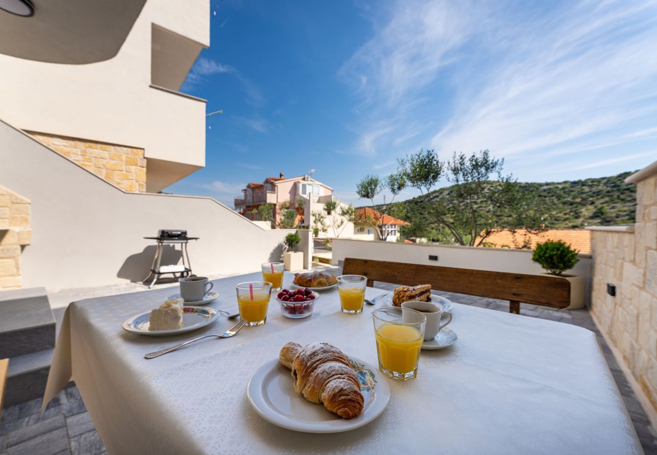 Maison à Šibenik - Holiday home Casa Ivana