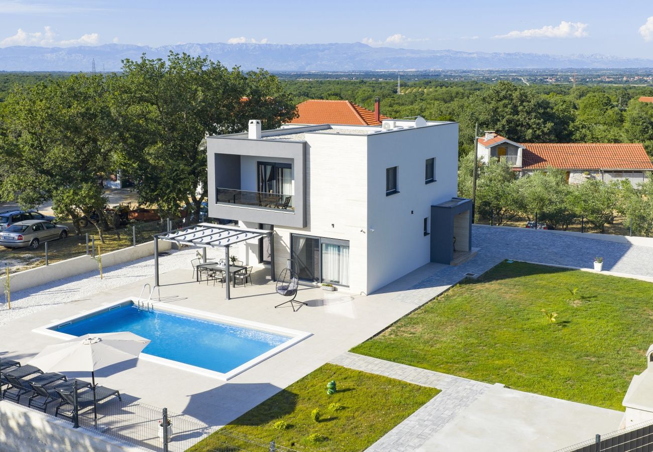 Maison à Debeljak - Vila Casa Verde