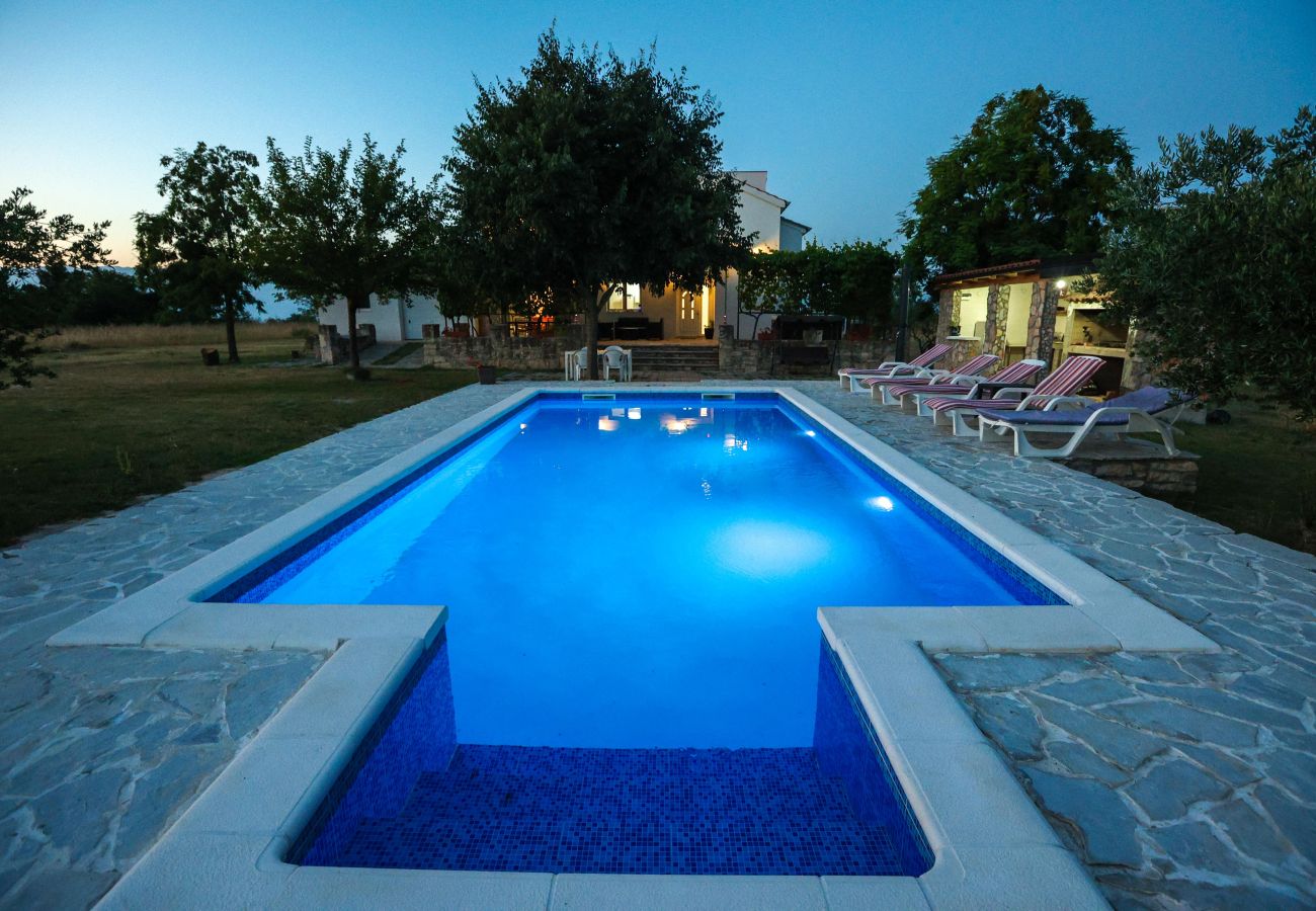 Maison à Donji Kašic - Holiday home Mandorla
