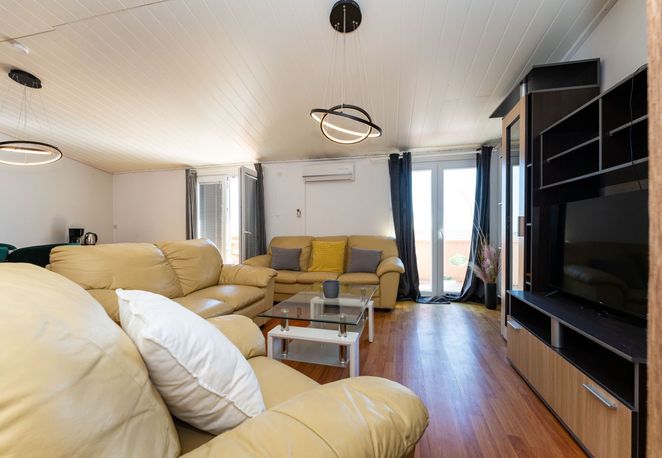 Appartement à Pag - Sea view Apartment Bepi