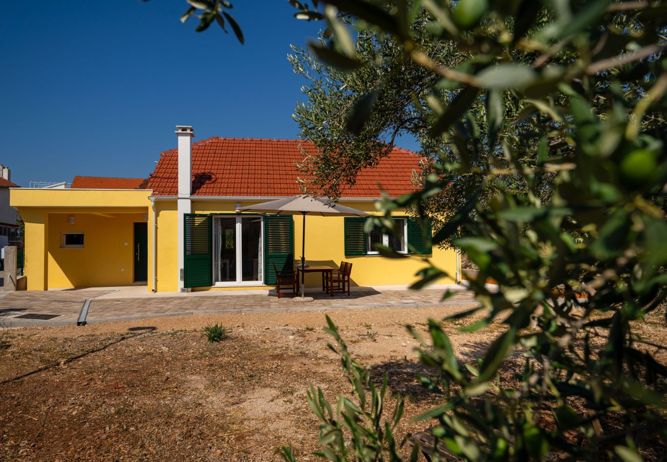 Maison à Šibenik-Ražine - Holiday Home Matija