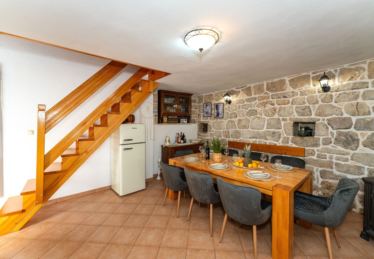 Maison à Radonic - Authentic stone house Dida
