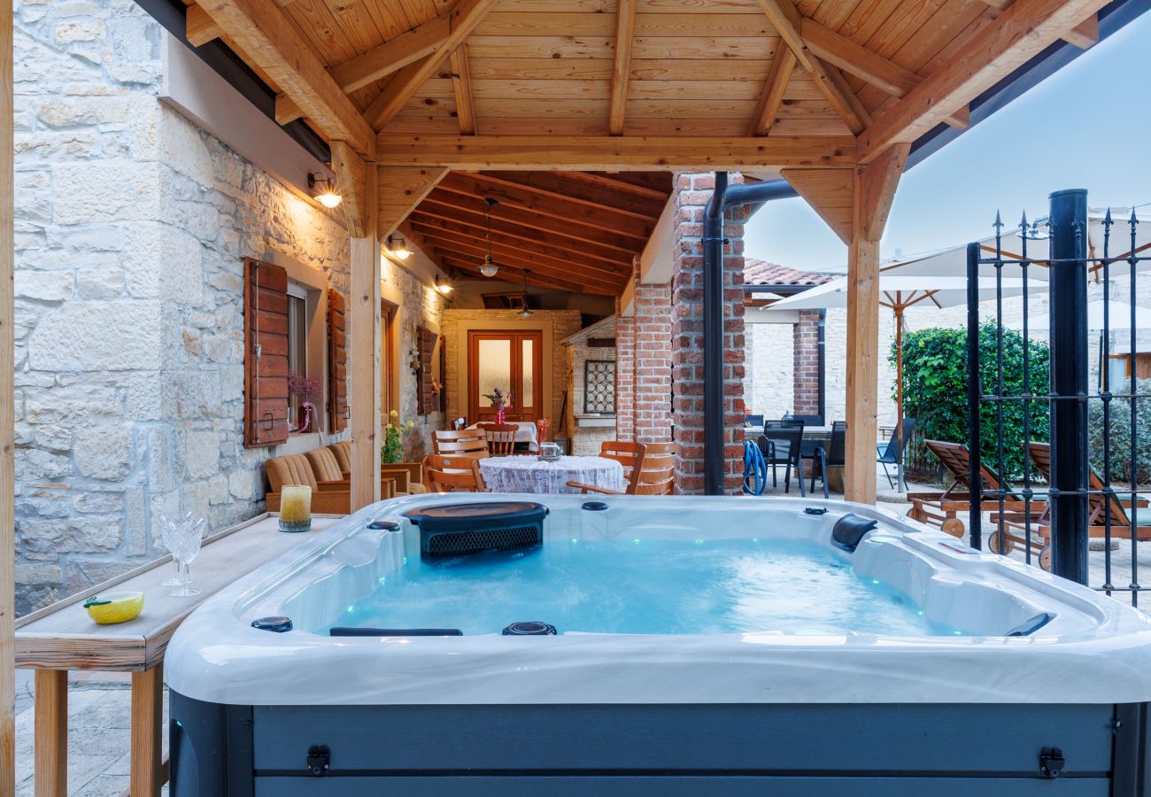 Maison à Smilcic - Authentic Villa Granar