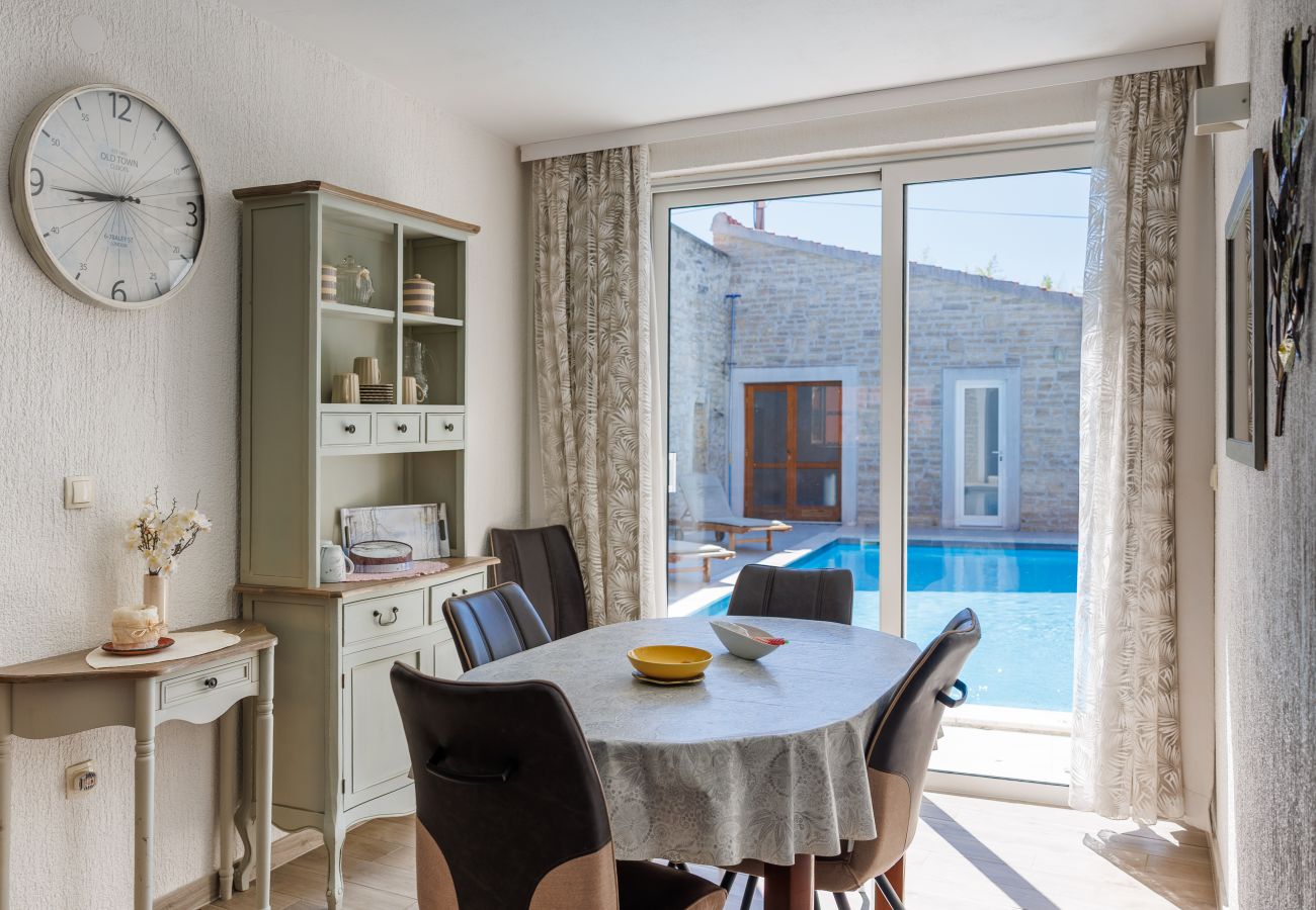 Maison à Smilcic - Authentic Villa Granar