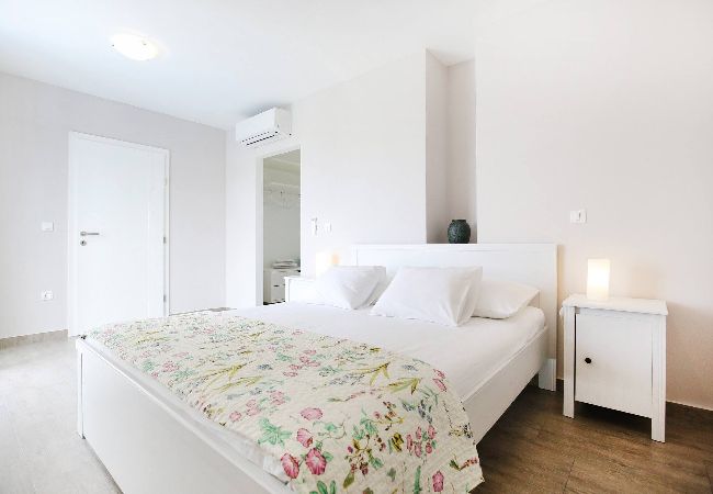 Casa a Maslenica - Sea view Villa Anpero Casa a Maslenica - Sea view Villa Anpero