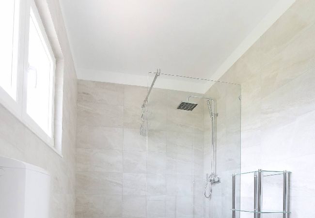 Casa a Maslenica - Sea view Villa Anpero Casa a Maslenica - Sea view Villa Anpero