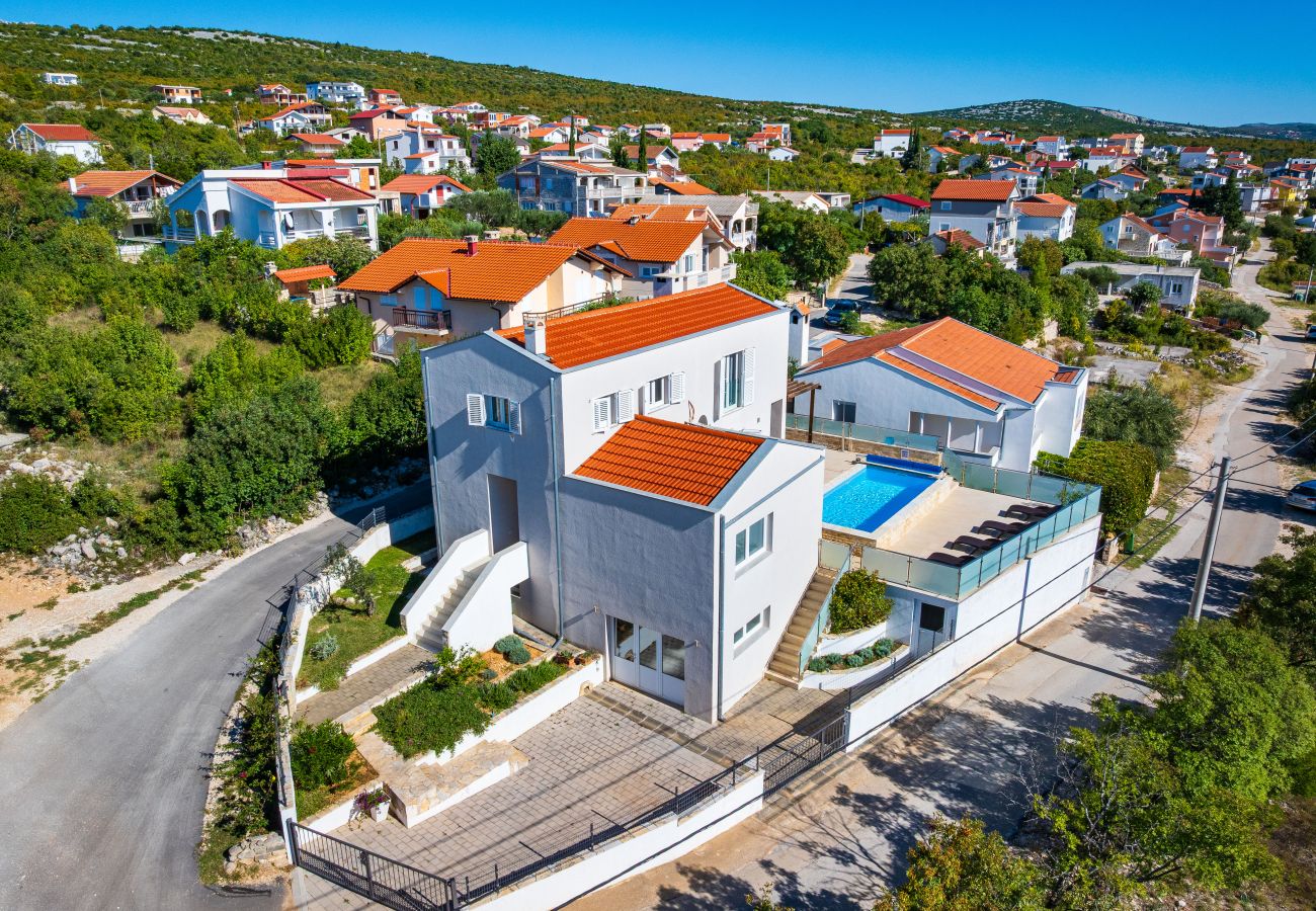 Casa a Maslenica - Sea view Villa Anpero