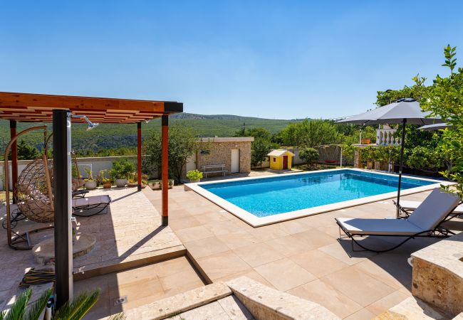 Casa a Zaton Obrovacki - Villa Sucic with private pool Casa a Zaton Obrovacki - Villa Sucic with private pool