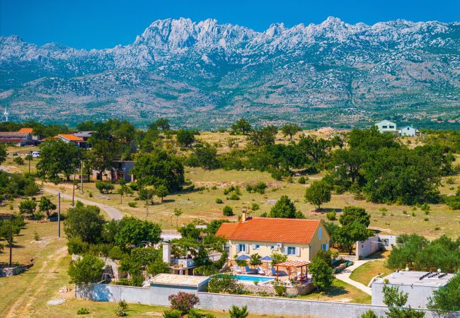 Casa a Zaton Obrovacki - Villa Sucic with private pool Casa a Zaton Obrovacki - Villa Sucic with private pool