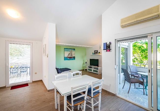 Appartamento a Maslenica - Sea view apartment Dajana Appartamento a Maslenica - Sea view apartment Dajana