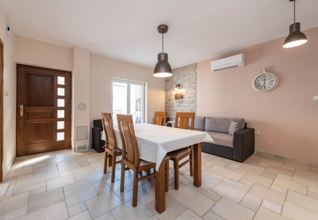 Casa a Petrcane - Holiday home Marijanka Casa a Petrcane - Holiday home Marijanka