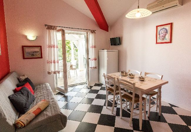 Appartamento a Šibenik - Beach apartment Jadrija Appartamento a Šibenik - Beach apartment Jadrija