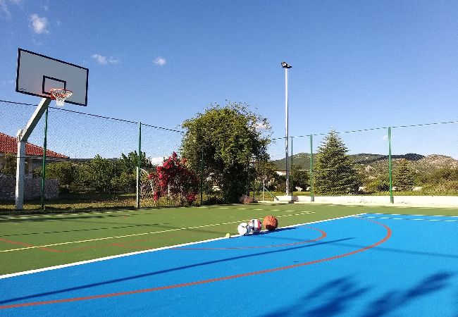 Casa a Neoric - Sport & Spa Villa Neoric Casa a Neoric - Sport & Spa Villa Neoric